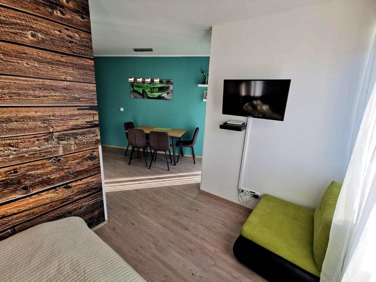 Apartman Mustang Klinovec Loucna pod Klinovcem Ngoại thất bức ảnh